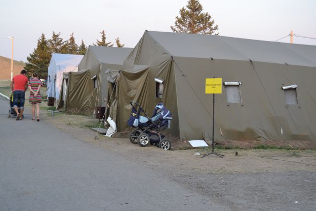 Лагерь для беженцев из Украины. Матвеев Курган - фото 7