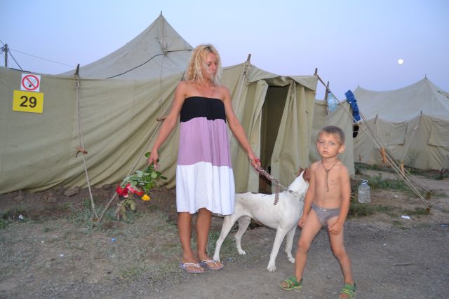 Лагерь для беженцев из Украины. Матвеев Курган - фото 35