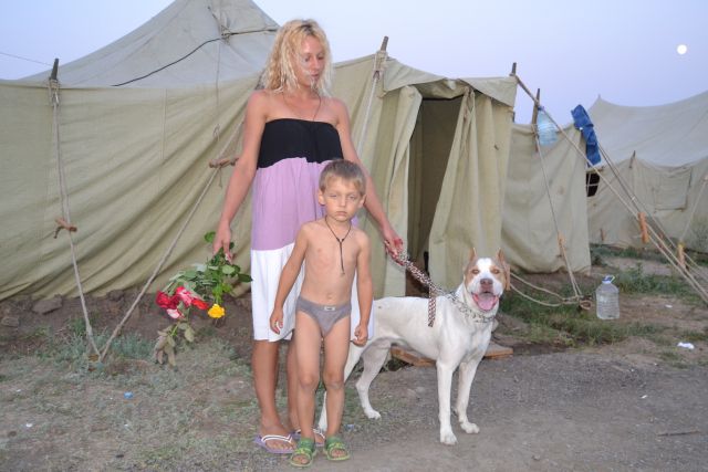 Лагерь для беженцев из Украины. Матвеев Курган - фото 37
