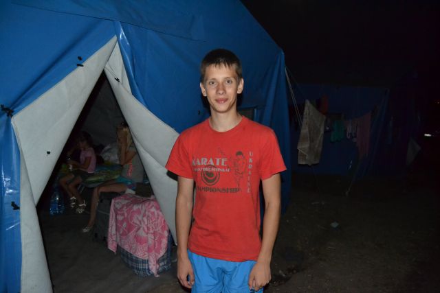 Лагерь для беженцев из Украины. Матвеев Курган - фото 54