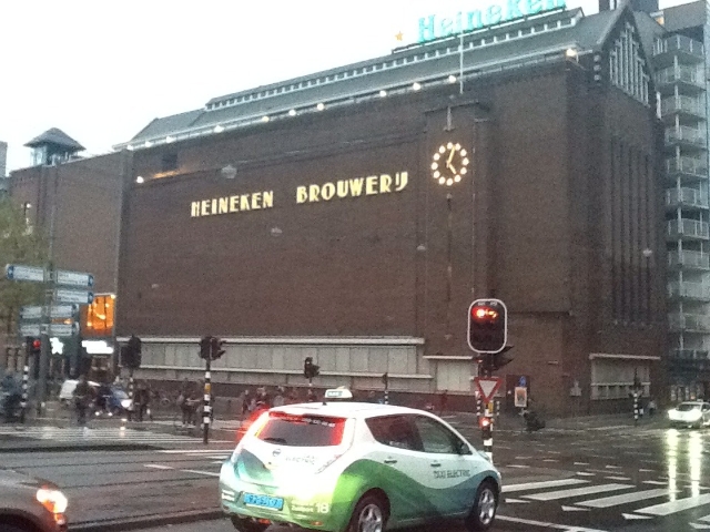 "Фото из окна". Амстердам в ноябре из окна авто  - фото 2
