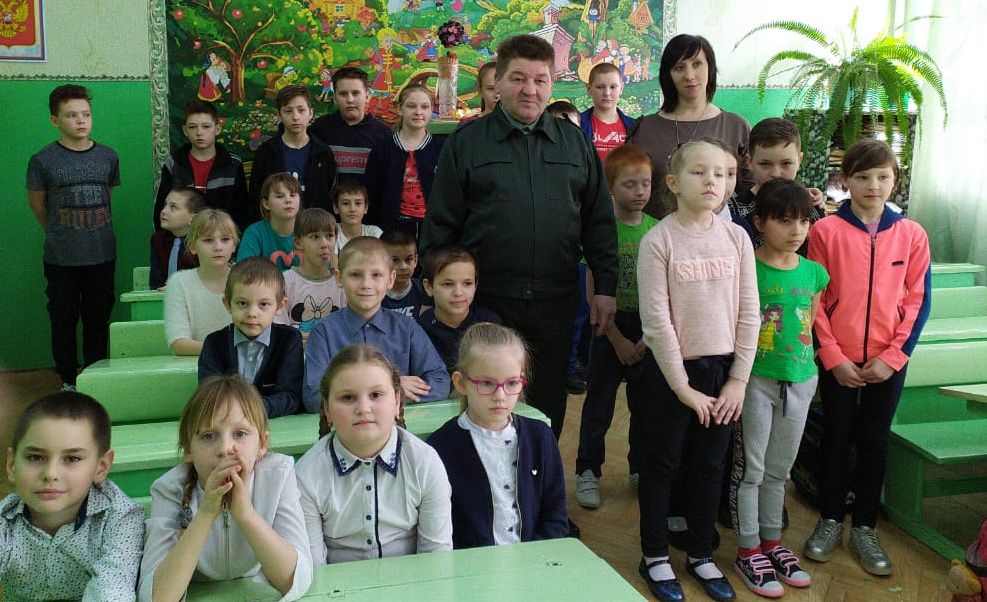Воронежские лесники рассказывают детям о лесе - фото 1