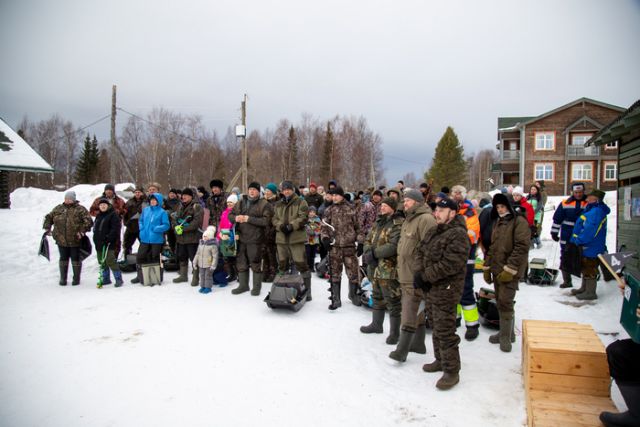 Более 180 человек приняли участие в XIV празднике зимней рыбалки «Налим Малиныч» - фото 4