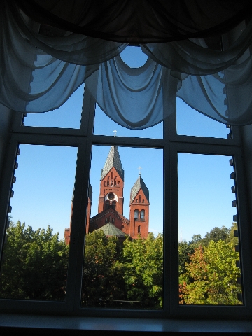 "Фото из окна" Храмы и панорамы. Черняховск   - фото 1