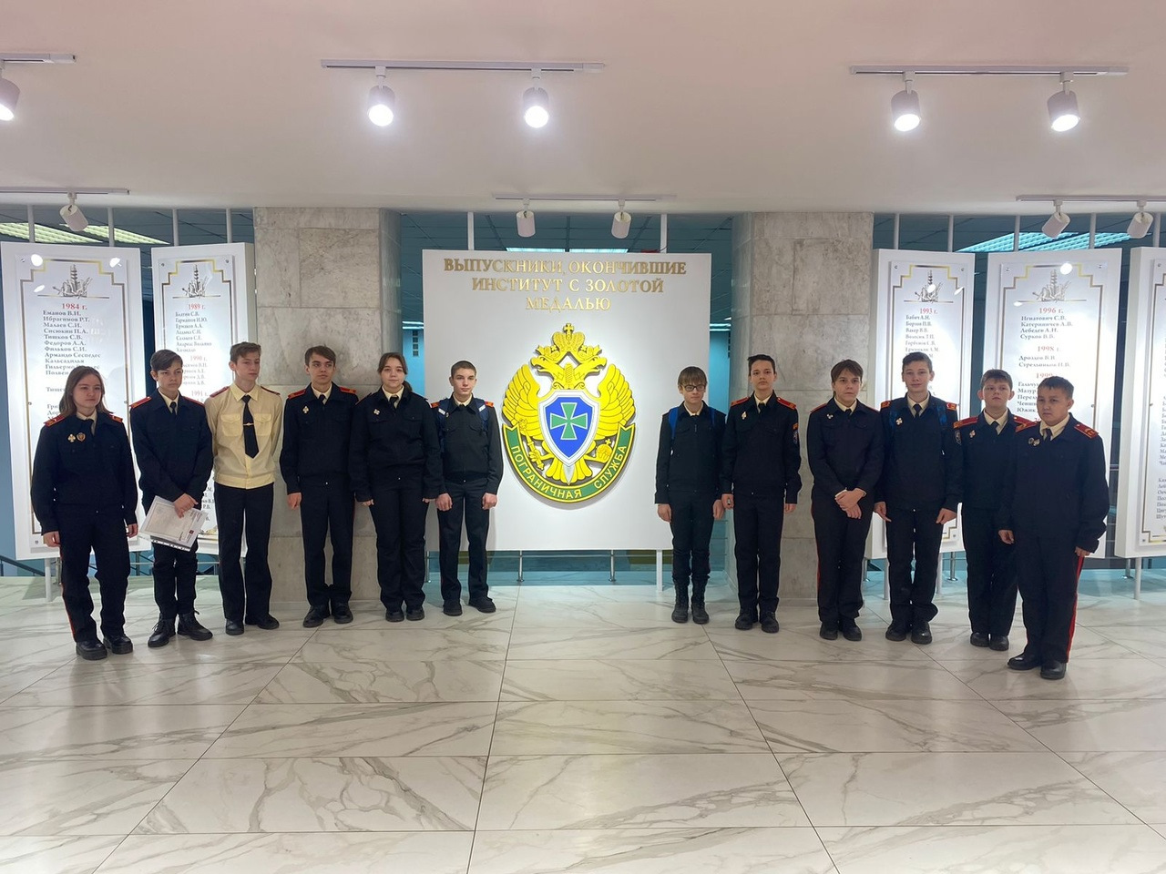 Военно-техническое общество организовало экскурсию для кадетов в Голицынский пограничный институт ФСБ - фото 5