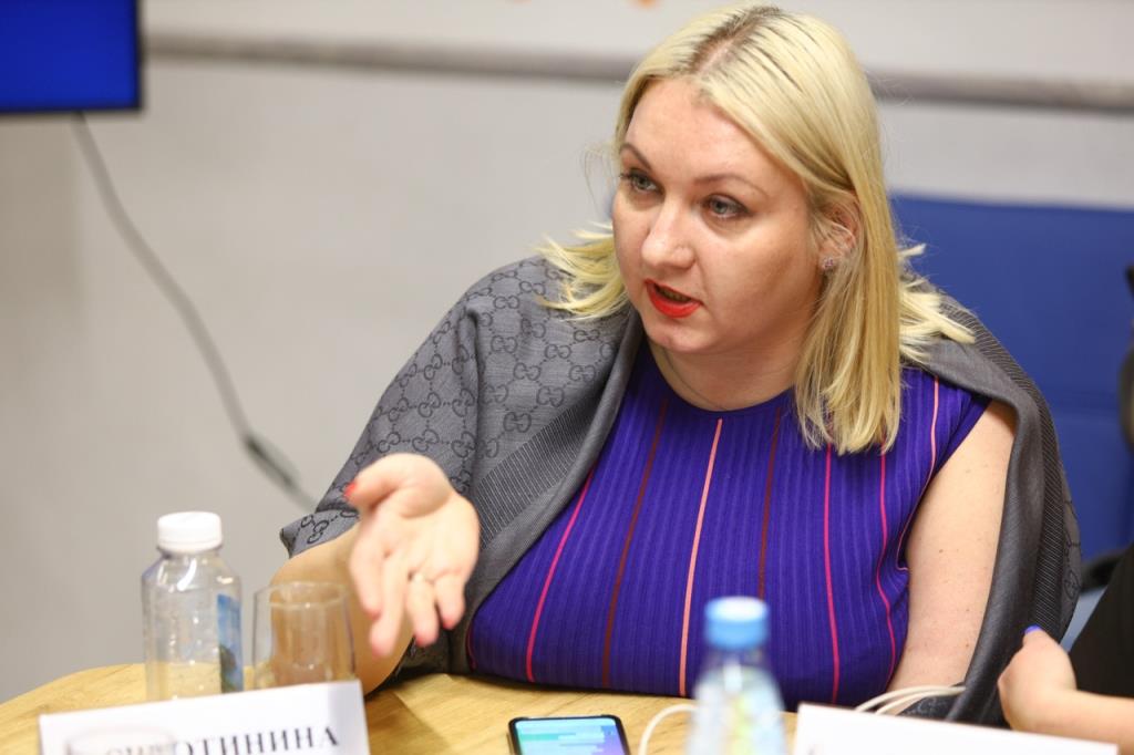В рамках проекта «ЭкоОфис»  прошла экспертная сессия по обсуждению создания открытой площадки для развития бизнес-проектов, направленных на создание «зеленых» офисов в России - фото 9