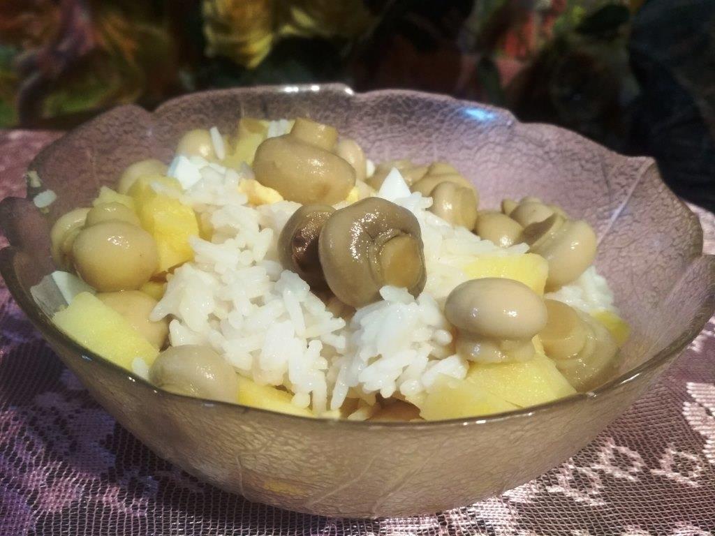 Эко-кулинария: салат с рисом и грибами «Шампиньон»  - фото 1