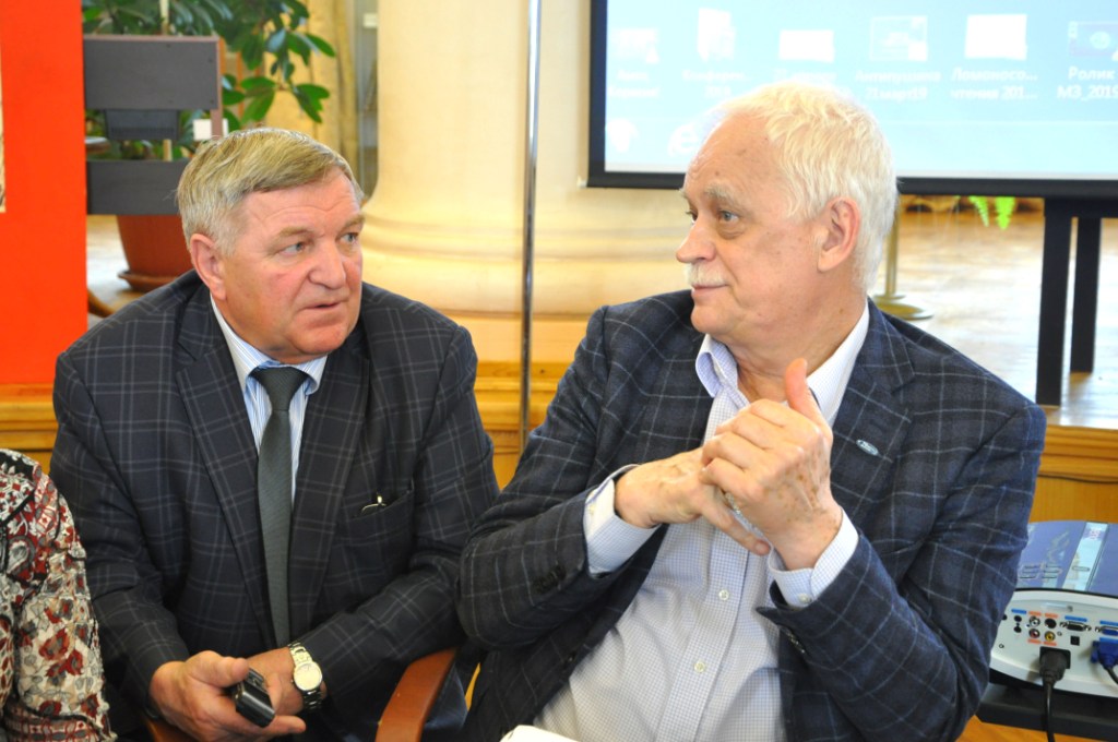 Музей землеведения МГУ продолжает подготовку к юбилею Победы - фото 9