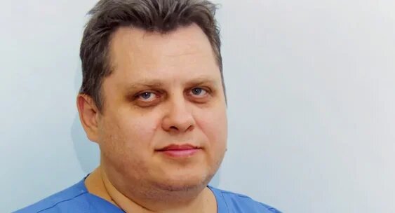 В Петербурге от коронавируса умер заведующий отделением нейрохирургии Александровской больницы - фото 1