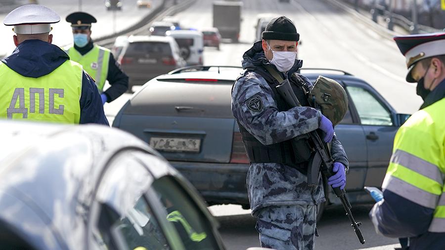 Правила передвижения между регионами объяснили в ГИБДД - фото 1