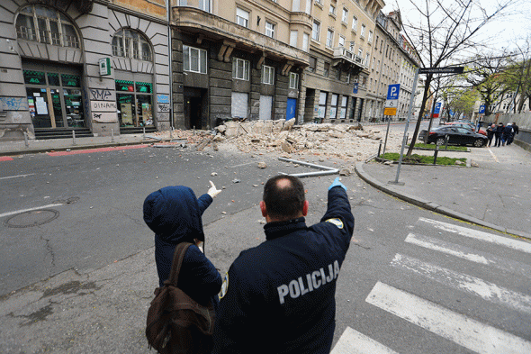 В Хорватии произошло разрушительное землетрясение - фото 8