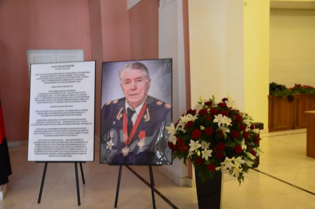 Москва простилась бывшим генеральным прокурором СССР Александром Сухаревым - фото 15