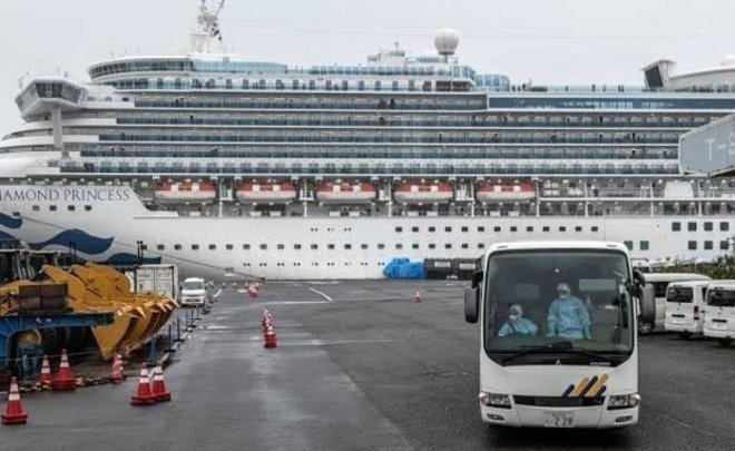 После «теплой» встречи соотечественников украинцы с Diamond Princess отказались эвакуироваться  - фото 1