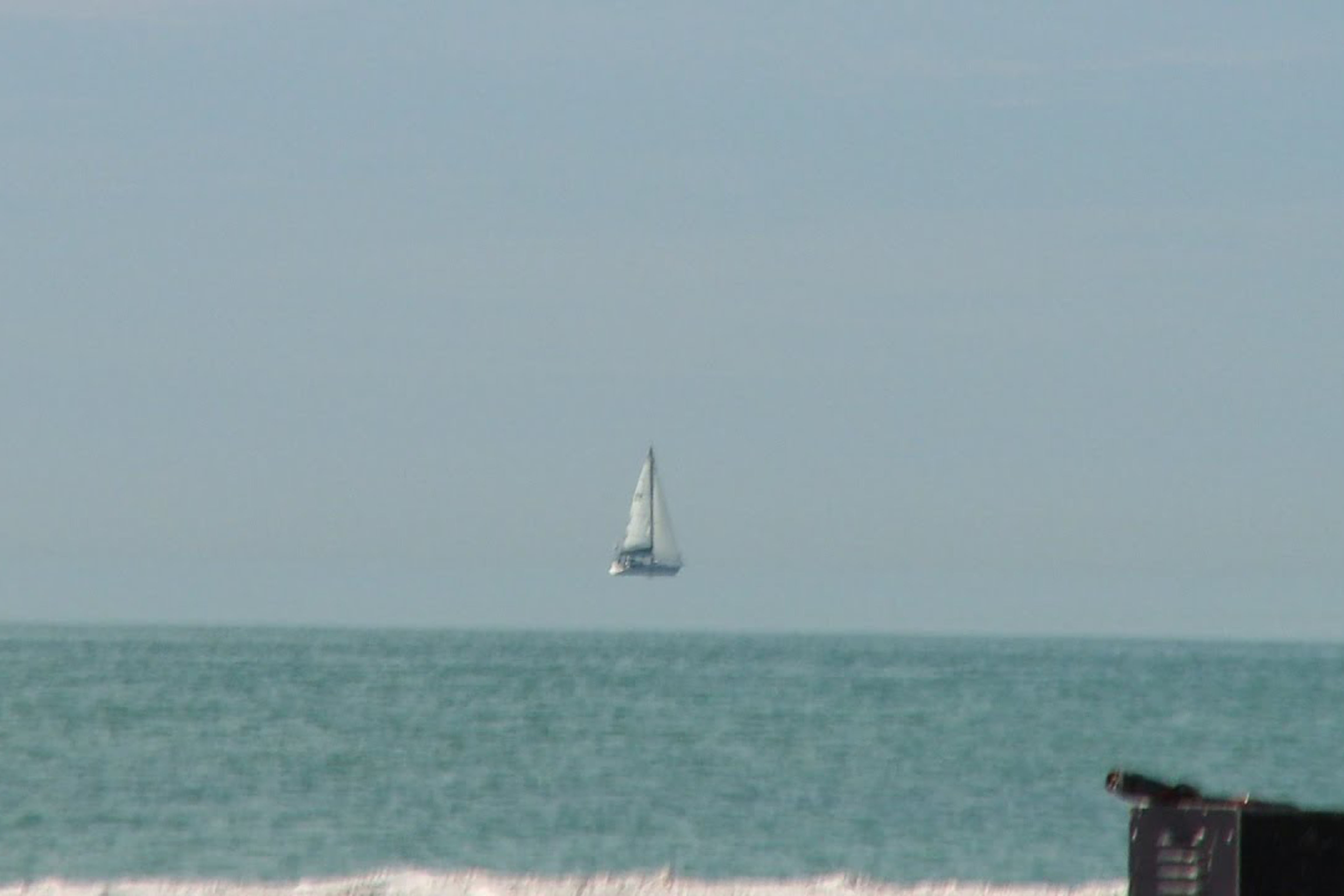 «Летучий голландец» сфотографирован у берегов Англии - фото 4