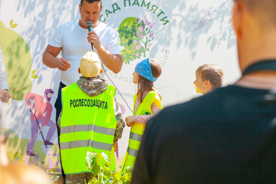 На пострадавшем от урагана участке «Лосиного острова» высадили «Сад памяти» - фото 10