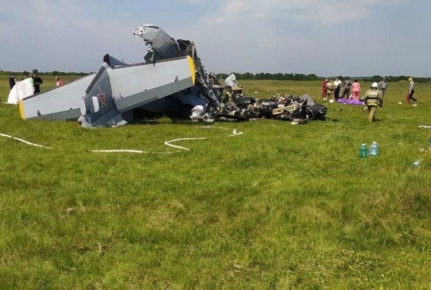 В результате жесткой посадки самолета в Кузбассе погибли люди - фото 2