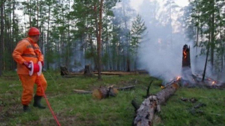В Якутии сохраняется сложная пожароопасная обстановка - фото 1