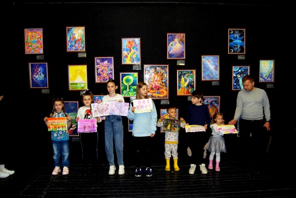 Выставка «Мы – дети Космоса» на I Международной детской биеннале в Минске - фото 7
