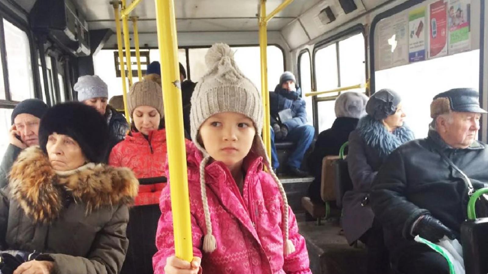Закон о запрете высаживать из общественного транспорта детей-безбилетников приняла Дума - фото 1