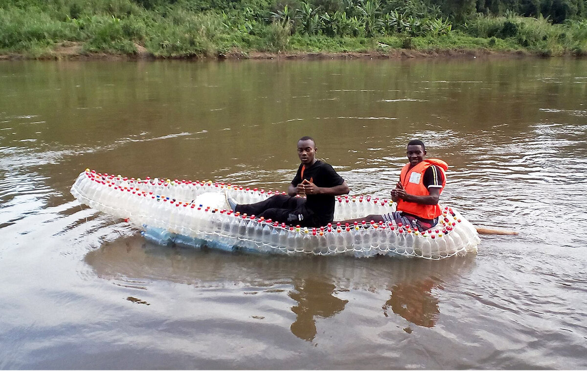Предприниматель, превращающий пластиковые бутылки из отходов в лодки - фото 1