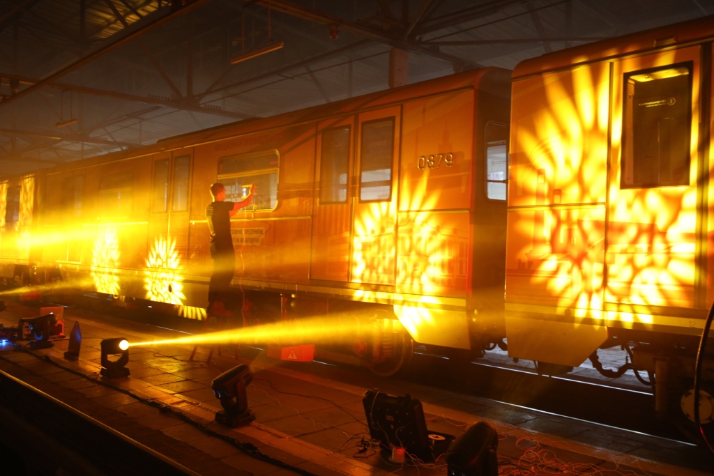 В московском метро запустили тематический поезд, посвященный столичной промышленности - фото 7