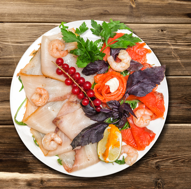 Рыбная тарелка. Подборка оригинальной подачи рыбы и морепродуктов на праздничный стол - фото 14