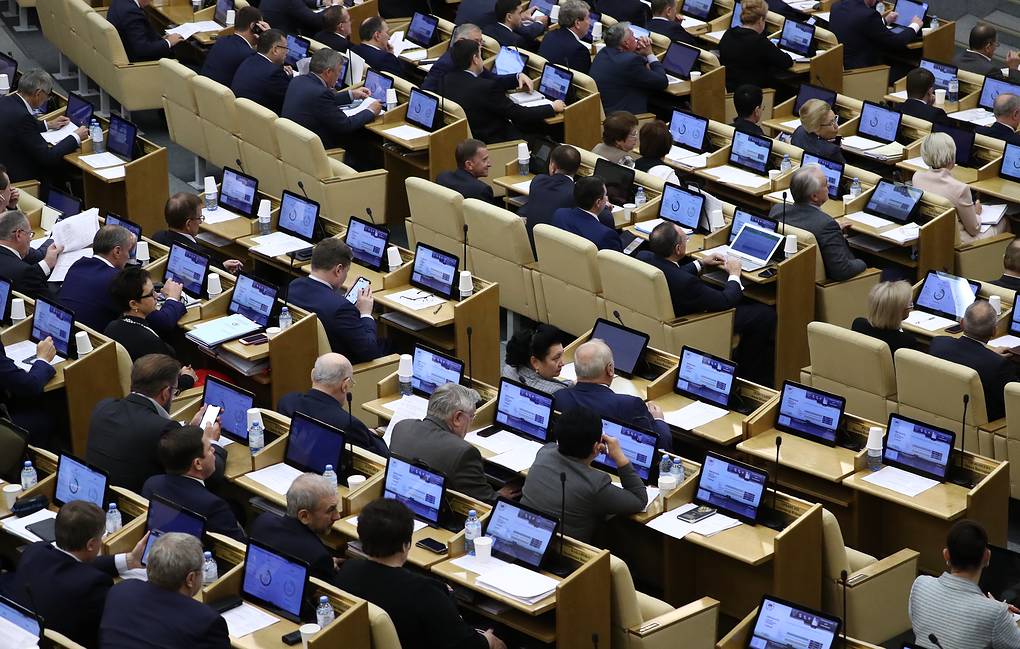 Дума одобрила в первом чтении продление приостановки выплат по советским вкладам - фото 1