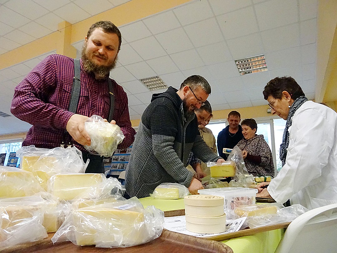Подмосковные сыровары завоевали золотые медали на престижных конкурсах в Италии и Франции - фото 2