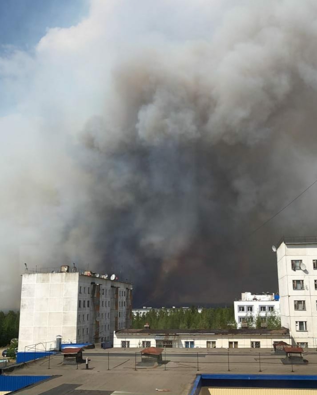 Пожары в Якутии на 15 июля