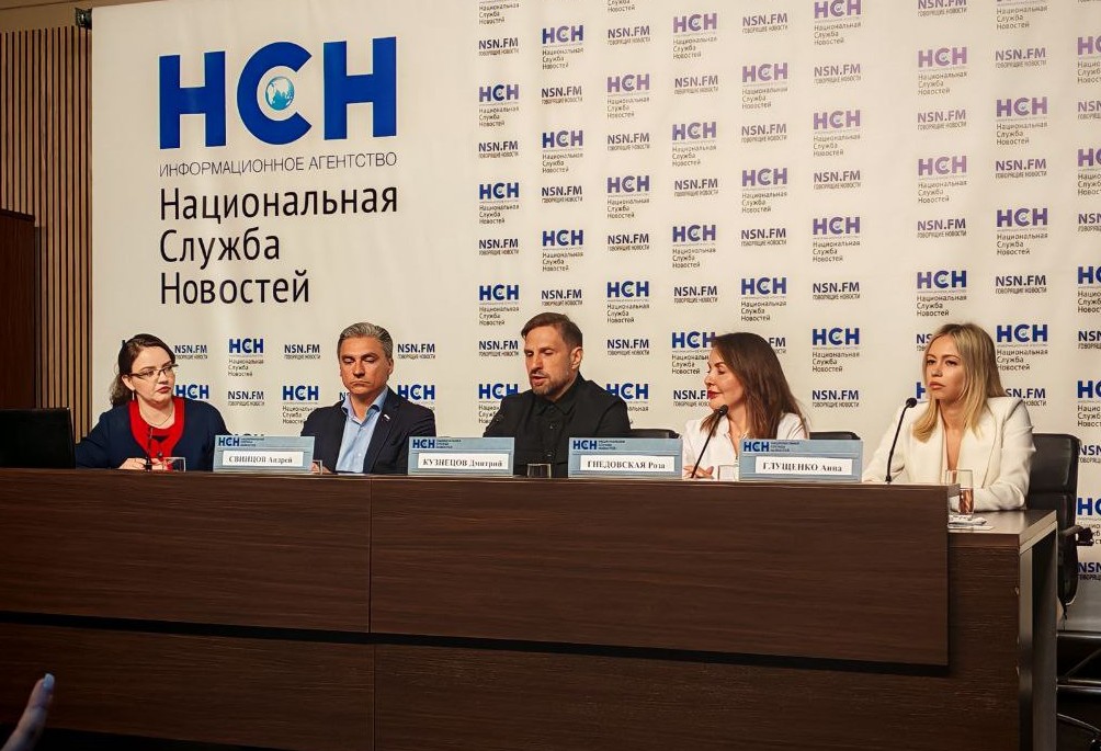 В Госдуму внесён законопроект о совместном воспитании детей при разводе - фото 1