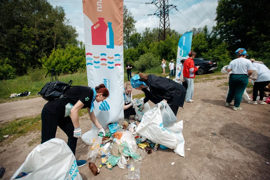 В Смоленске открыли сезон 2025 года уборок берегов водных объектов - фото 4