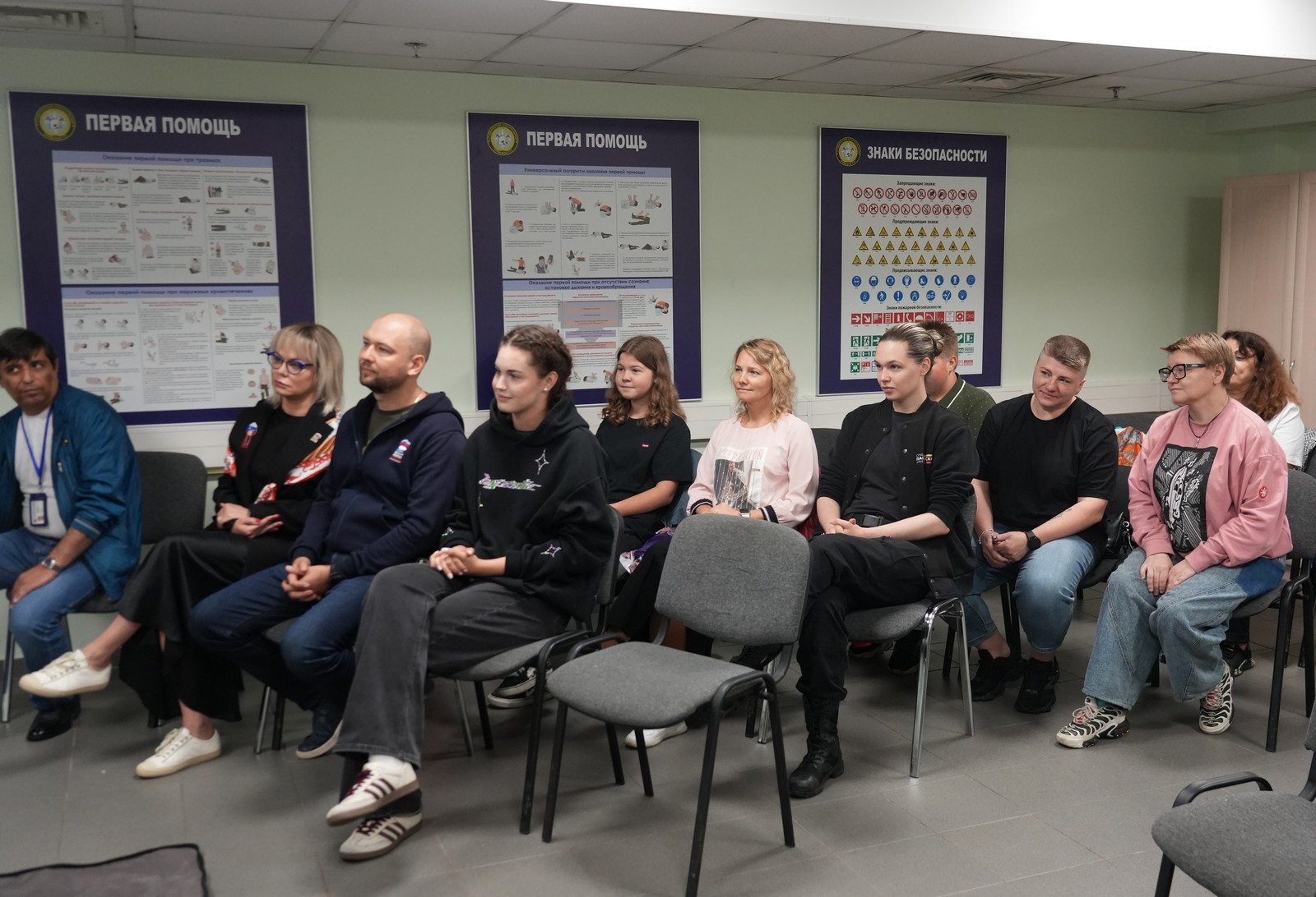 Московская «Единая Россия» провела ко Дню ветеранов боевых действий мастер-класс по оказанию первой помощи - фото 4
