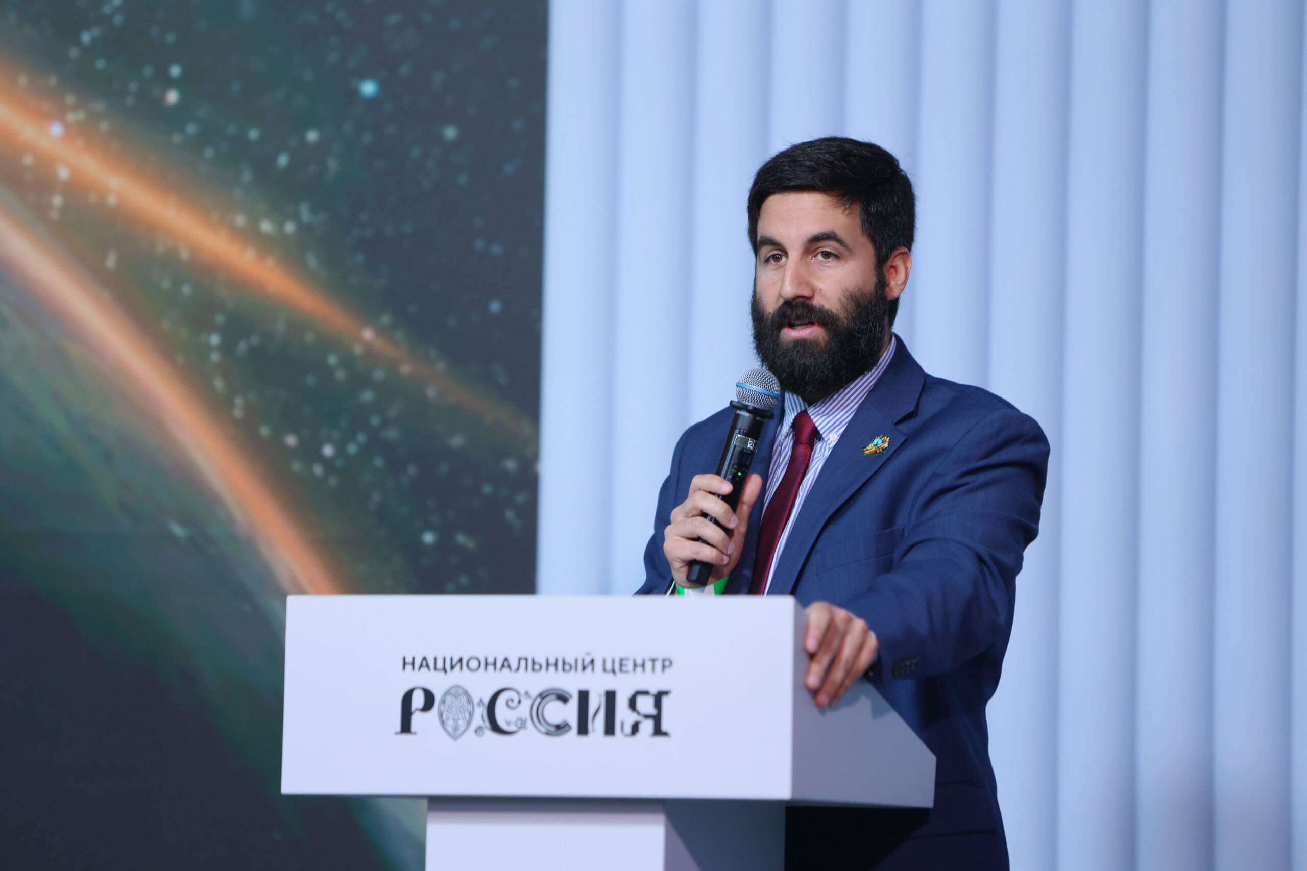 Россия — пример суверенитета и государственной модели:  в НЦ «Россия» журналисты и блогеры обсудили многополярный мир - фото 3