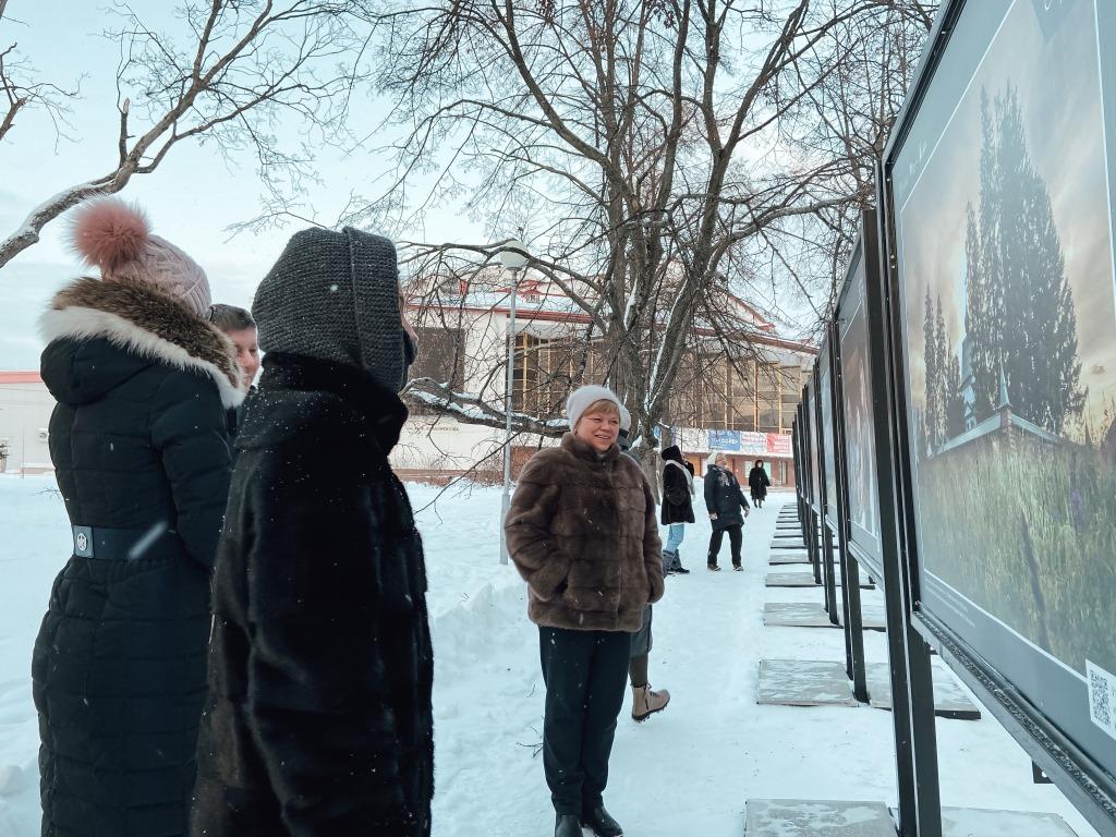В год 30-летия Кенозерского национального парка в Архангельске открылась уличная фотовыставка «Кенозерье. Свобода и глушь»