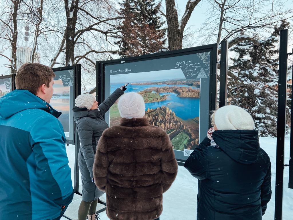 В год 30-летия Кенозерского национального парка в Архангельске открылась уличная фотовыставка «Кенозерье. Свобода и глушь» - фото 3