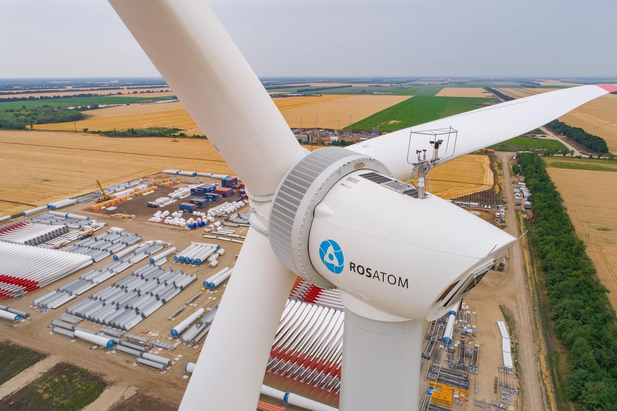 Компания «Росатома» начала поставки ветровой энергии крупнейшему в РФ логистическому холдингу - фото 1