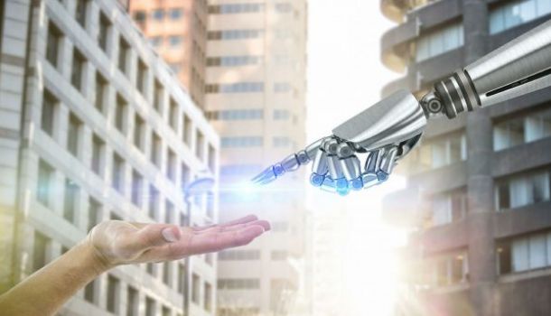 Гибрид человека и искусственного интеллекта появится в 2022 году - эксперт - фото 1