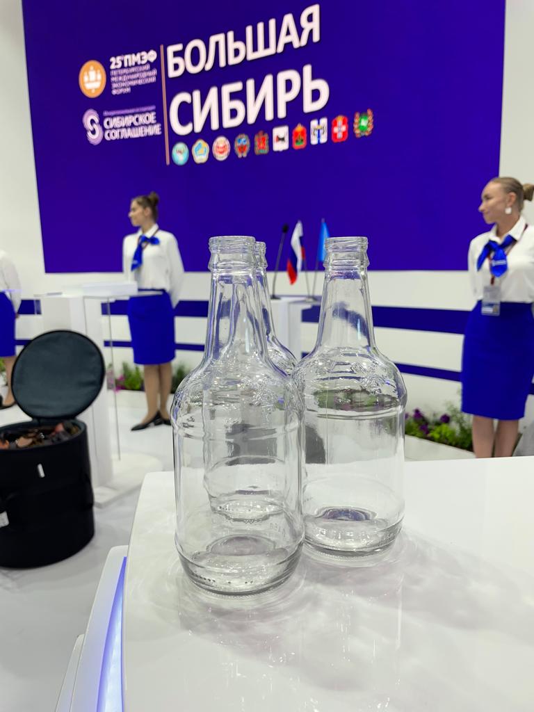 «Сибстекло» и AB InBev Efes представили самую легкую бутылку в России - фото 2