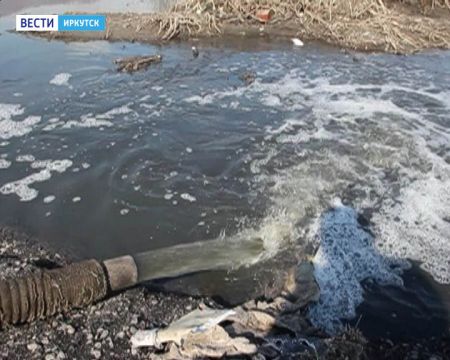 Загрязнение воды байкала. Река Селенга загрязнение Байкала. Река Селенга загрязняет Байкал. Реки Селенги сточные воды. Загрязнение Байкала иза реки Селенга.