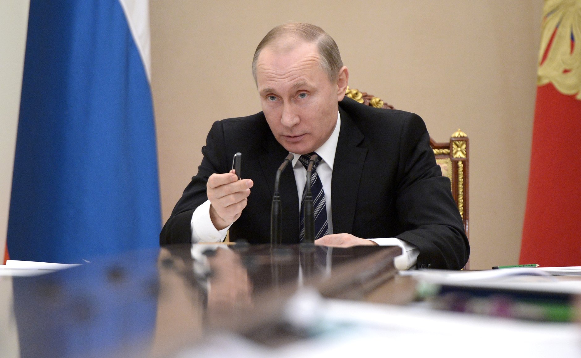 Владимир Путин поручил кабмину до 15 января разработать комплексную программу модернизации ЖКХ - фото 1