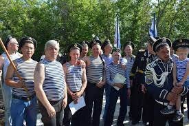  Моряки из Карасукского района отметили День ВМФ возле памятника морякам - фото 3