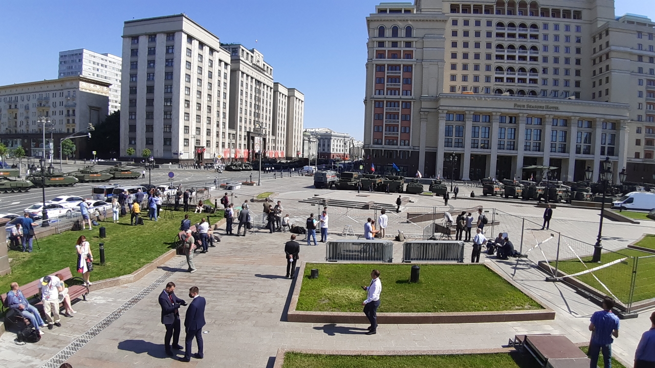 «ЭкоГрад» побывал сегодня на Красной площади перед началом Парада Победы - фото 9