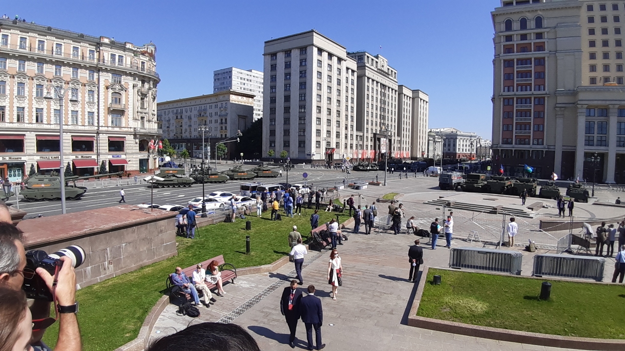 «ЭкоГрад» побывал сегодня на Красной площади перед началом Парада Победы - фото 12