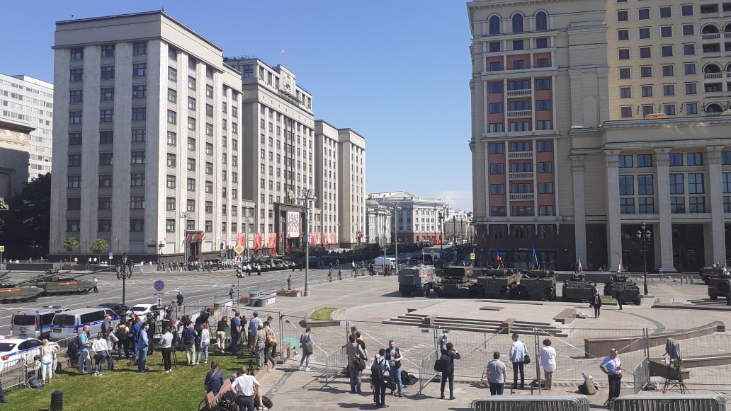 «ЭкоГрад» побывал сегодня на Красной площади перед началом Парада Победы - фото 15