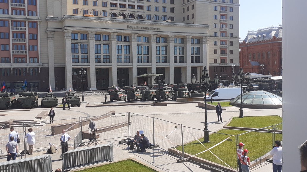 «ЭкоГрад» побывал сегодня на Красной площади перед началом Парада Победы - фото 16