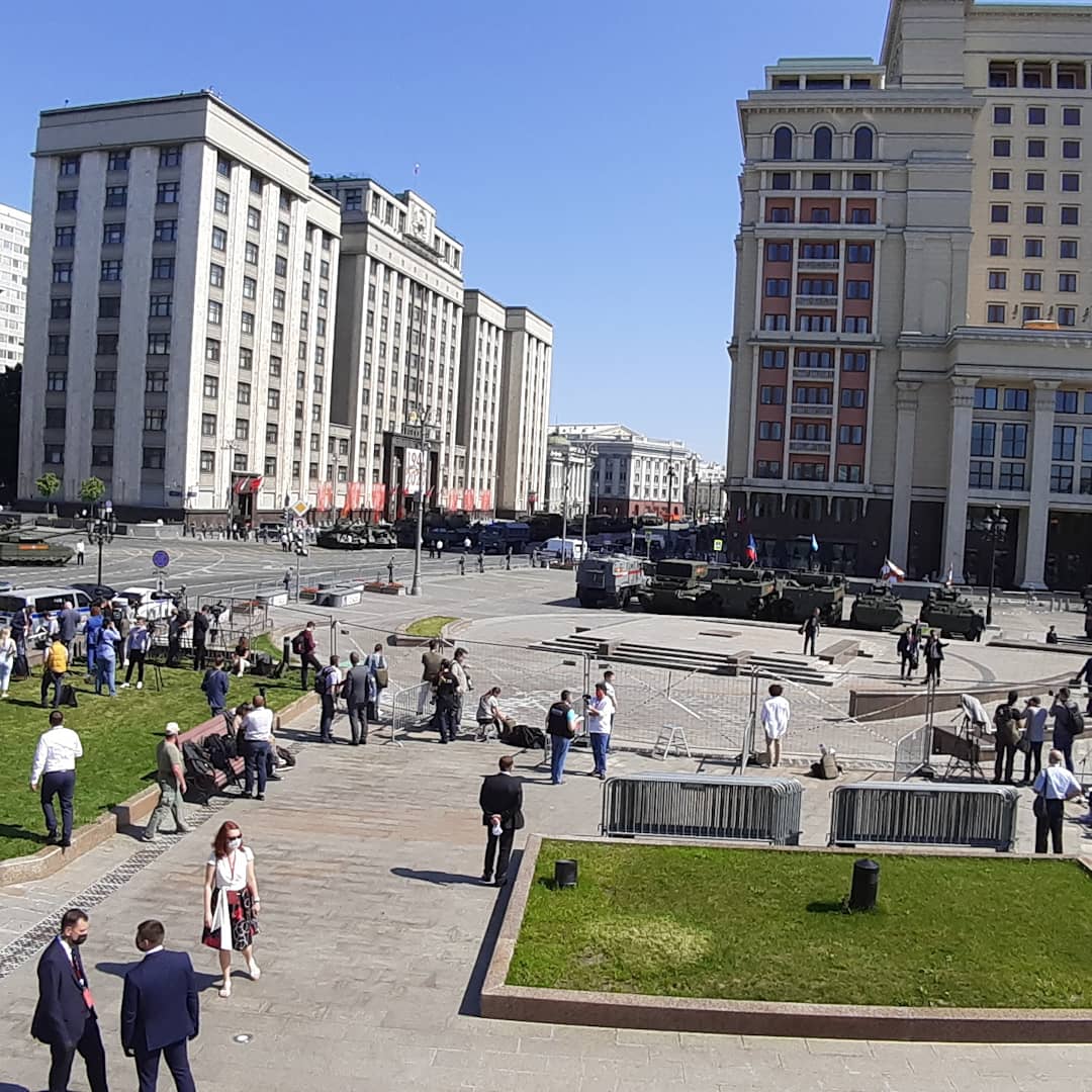 «ЭкоГрад» побывал сегодня на Красной площади перед началом Парада Победы - фото 18