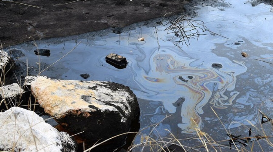 На Таймыре в месте разлива нефти ввели режим ЧС - фото 1