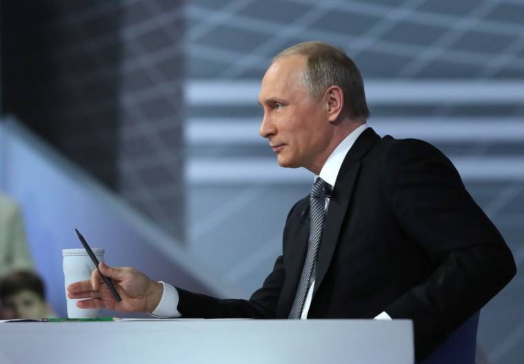 "Прямая линия" с Владимиром Путиным.  Вопросы о мусорной реформе и тарифах - фото 1