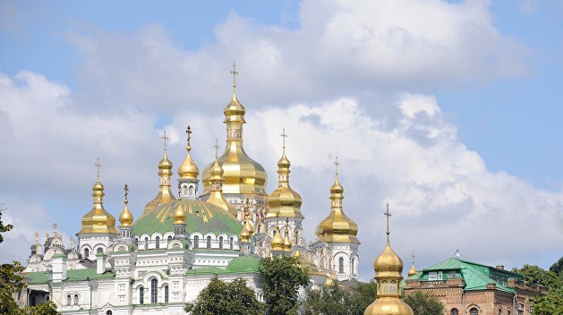 На 14 октября раскольники и радикалы наметили штурм Киево-Печерской Лавры - фото 1