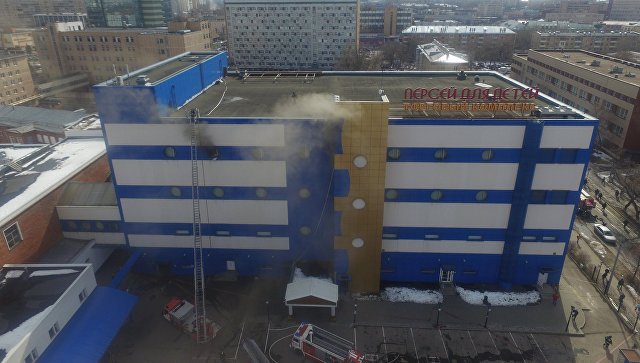 В Москве горел торговый центр «Персей для детей», есть пострадавшие и погибший - фото 1